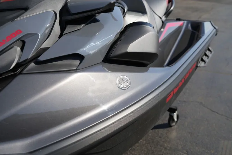Slide: The Image of Sea-Doo GTR-X 300 2026 - 31