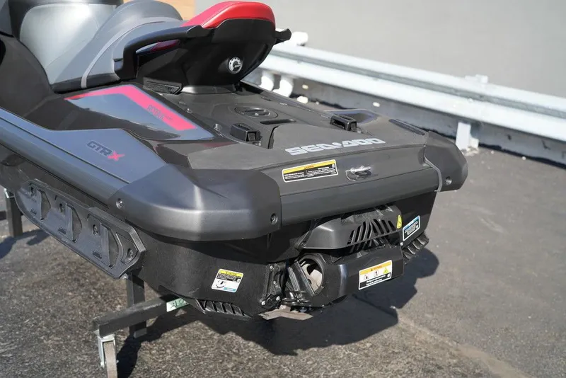 Slide: The Image of Sea-Doo GTR-X 300 2026 - 35