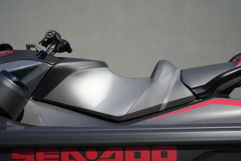 Slide: The Image of Sea-Doo GTR-X 300 2026 - 41
