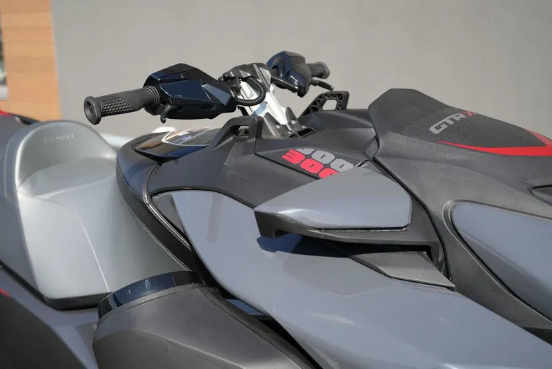 Slide: The Image of Sea-Doo GTR-X 300 2026 - 7