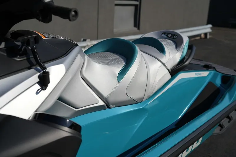 Slide: The Image of Sea-Doo GTX Limited 325 Teal Metallic 2026 - 29