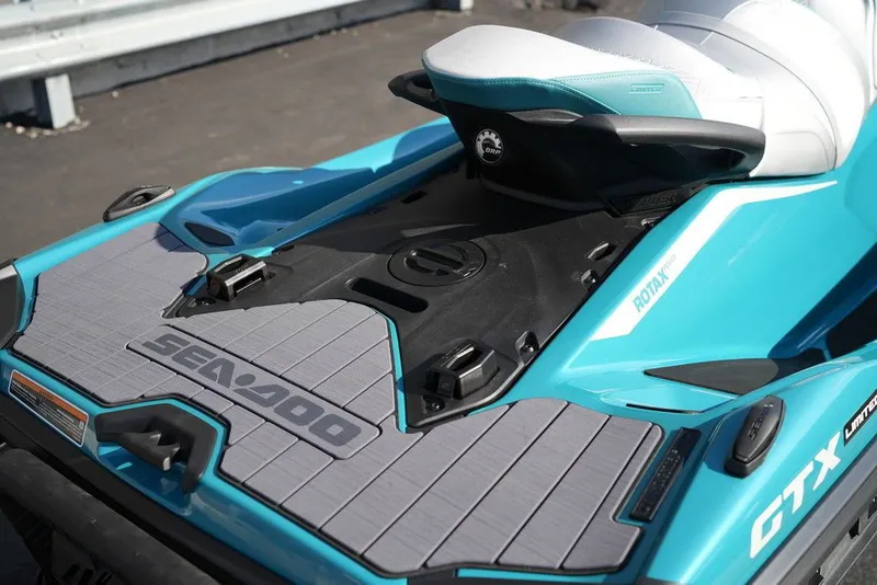 Slide: The Image of Sea-Doo GTX Limited 325 Teal Metallic 2026 - 6