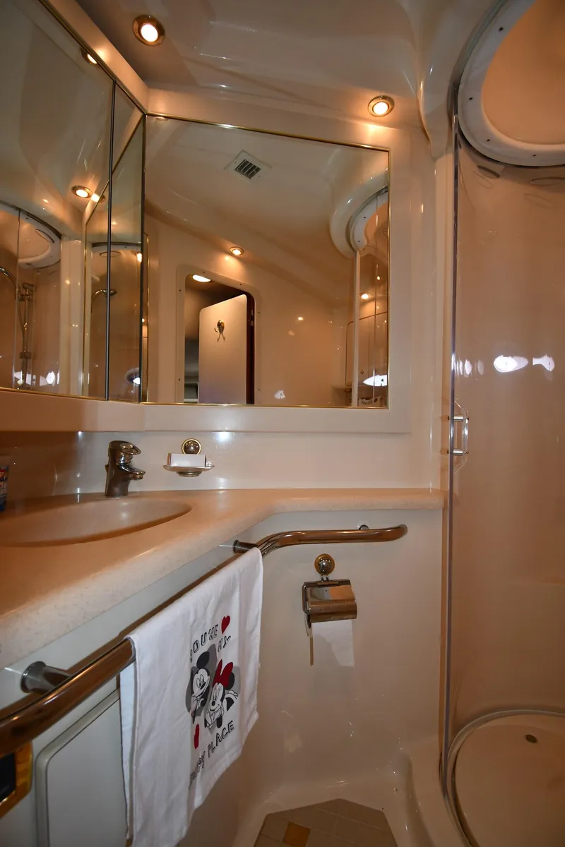 Slide: The Image of Sea Ray 540 Sundancer 2001 - 72