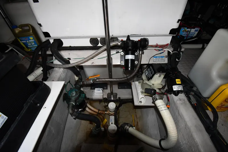 Slide: The Image of Sea Ray 540 Sundancer 2001 - 85