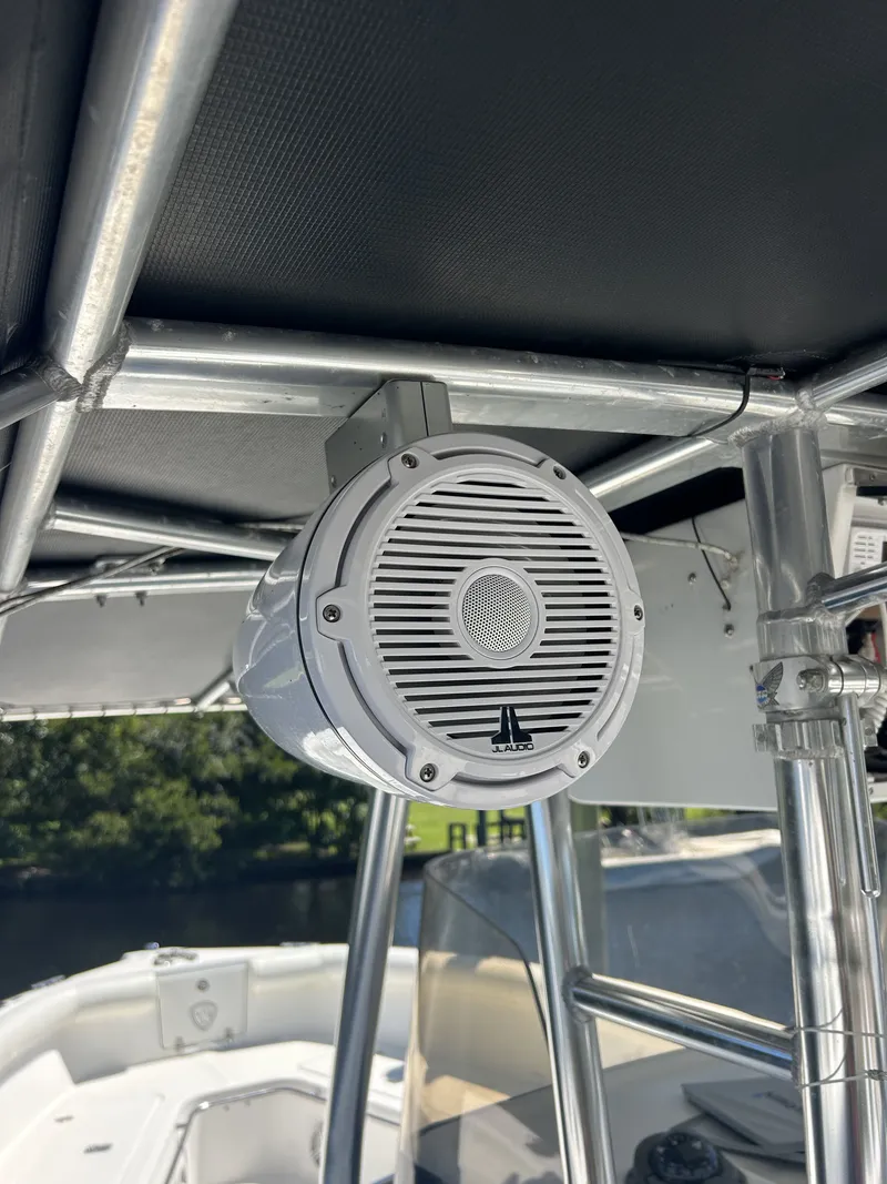 Slide: The Image of Century 3100 Center Console 2000 - 14