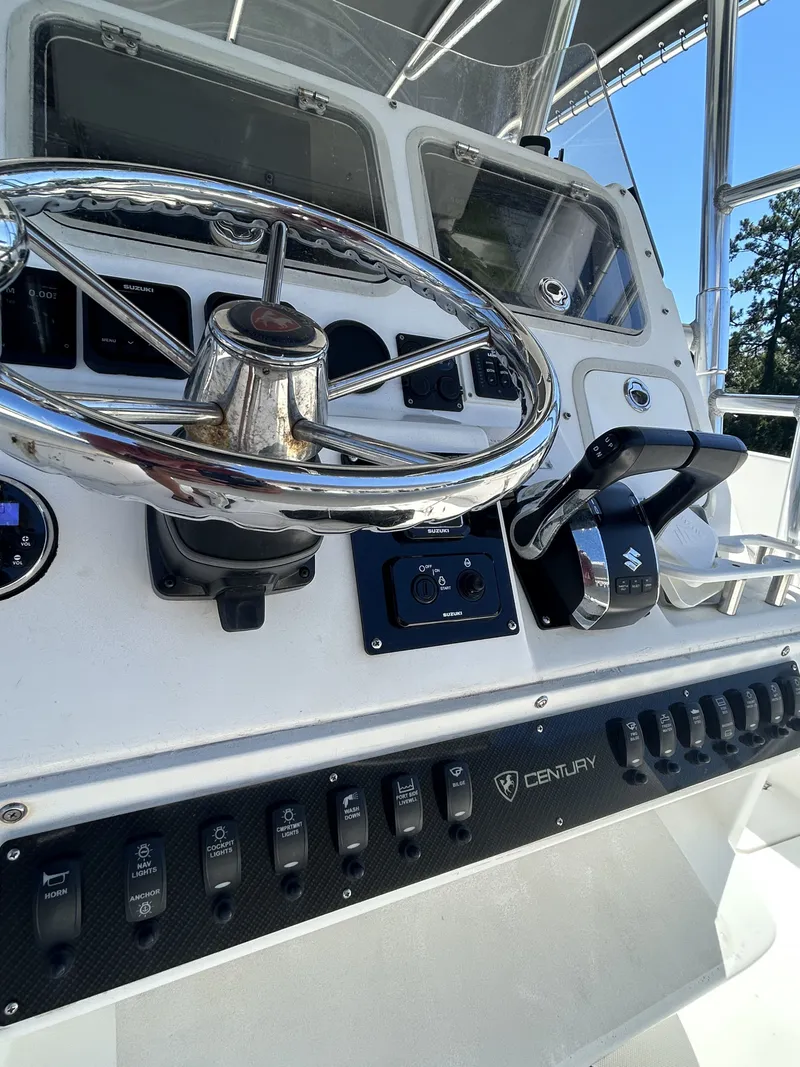 Slide: The Image of Century 3100 Center Console 2000 - 15