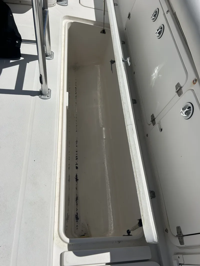 Slide: The Image of Century 3100 Center Console 2000 - 18