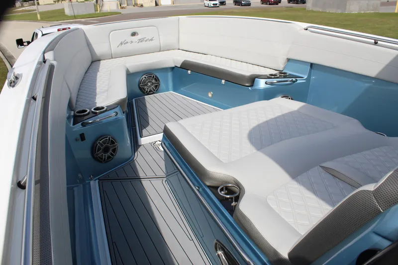 Slide: The Image of Nor-Tech 390 Sport Center Console 2021 - 57