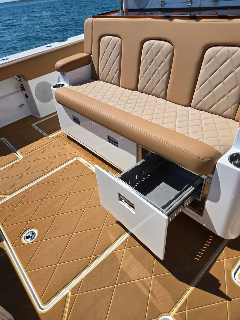 Slide: The Image of HCB 53 Sueos 2024 - 34