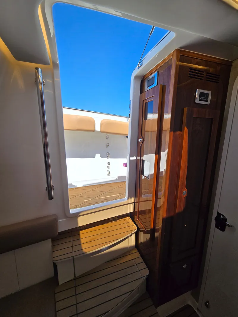 Slide: The Image of HCB 53 Sueos 2024 - 38