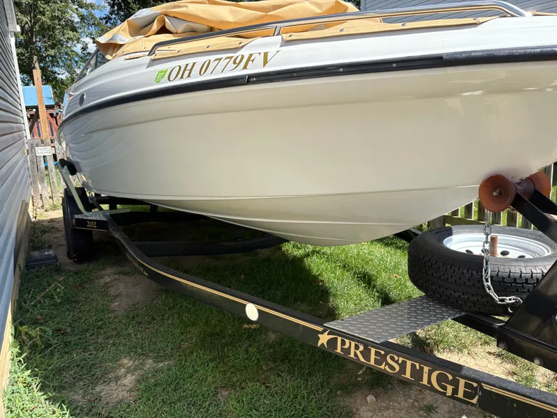 Slide: The Image of Crownline Boats 202 BR 1999 - 12