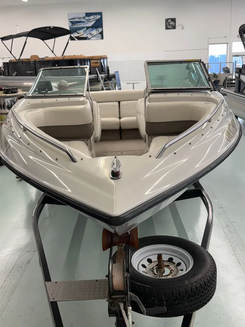 Slide: The Image of Crownline Boats 202 BR 1999 - 6