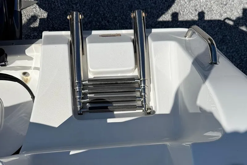 Slide: The Image of Port bow profile - 11