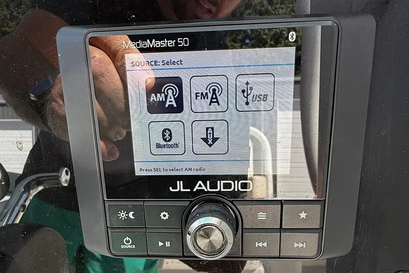 Slide: The Image of Port bow profile - 24