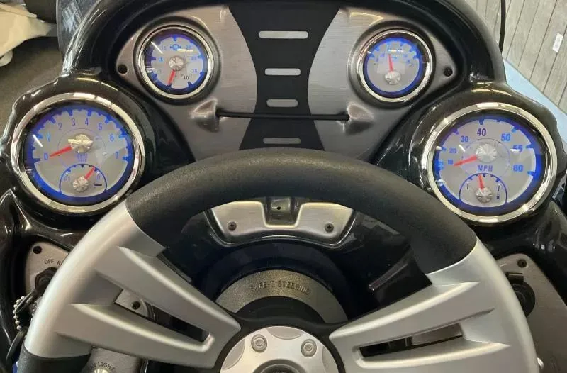 Slide: The Image of Tracker Pro Team 175 2023 - 18