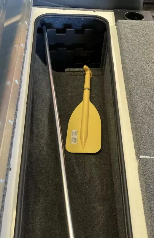 Slide: The Image of Tracker Pro Team 175 2023 - 19