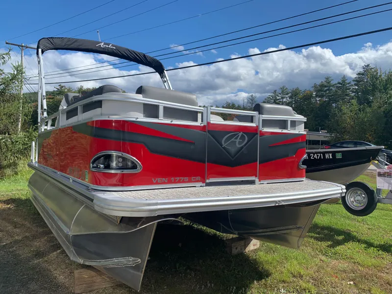 Slide: The Image of Avalon Venture Cruise 17' 2023 - 1