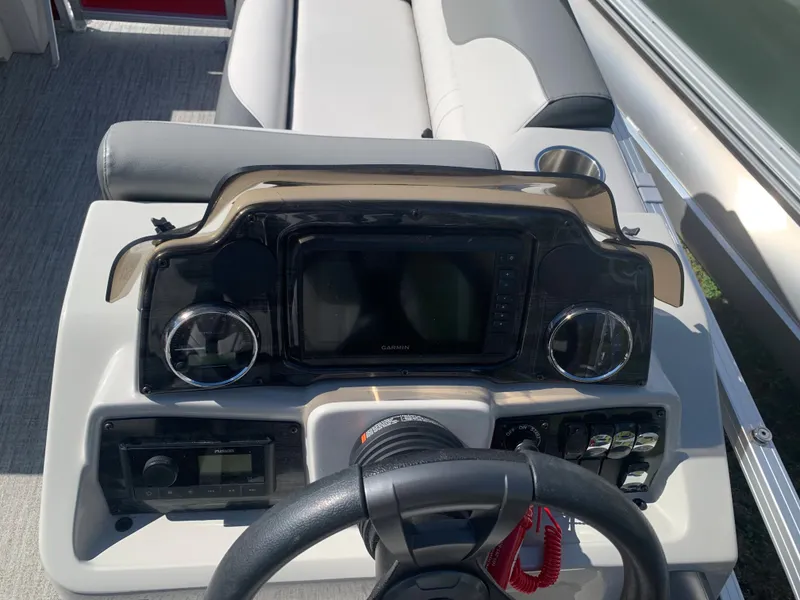 Slide: The Image of Avalon Venture Cruise 17' 2023 - 21