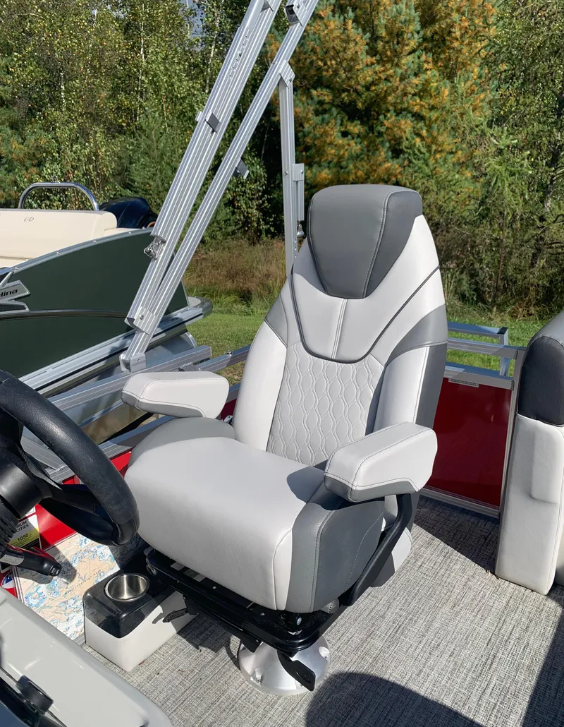 Slide: The Image of Avalon Venture Cruise 17' 2023 - 23