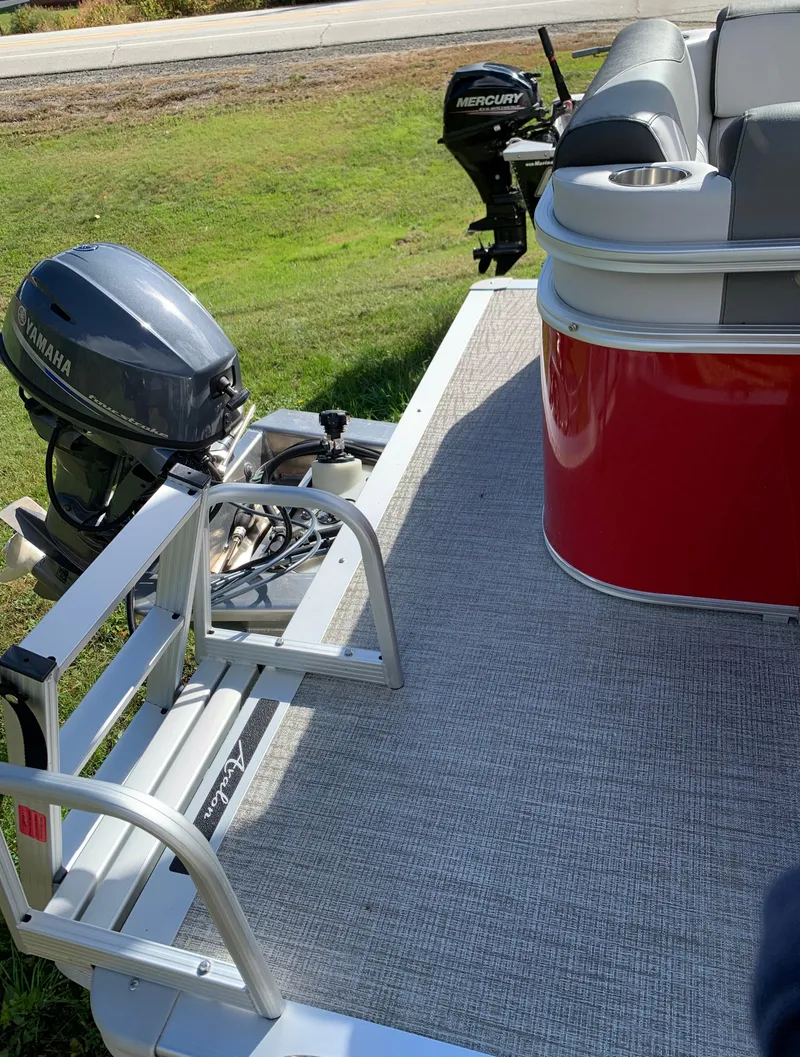 Slide: The Image of Avalon Venture Cruise 17' 2023 - 33