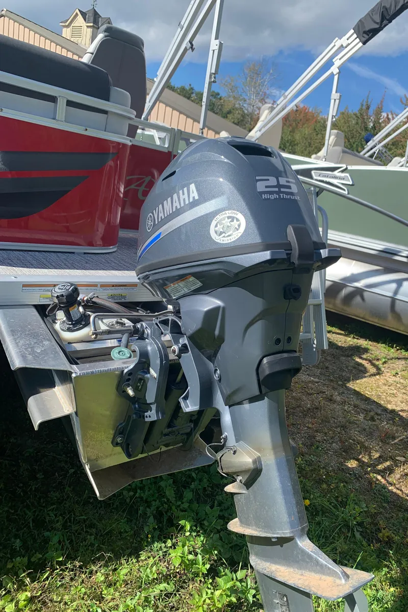 Slide: The Image of Avalon Venture Cruise 17' 2023 - 8