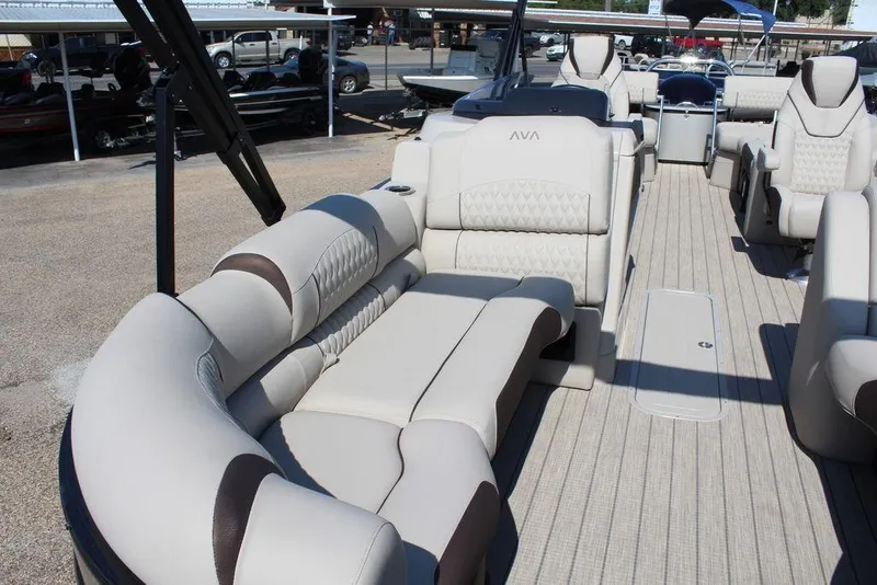Slide: The Image of 2026 Avalon Catalina Quad Lounger Shift 25 FT with luxurious seating and modern design. - 8