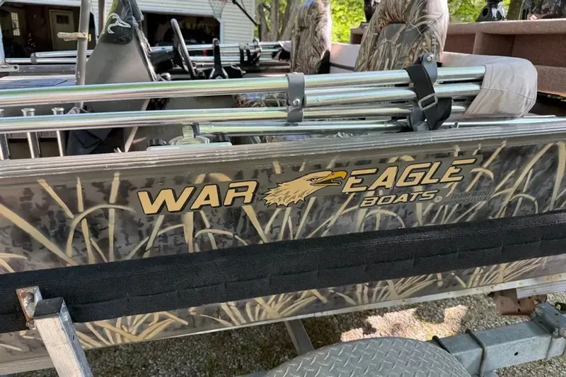 Slide: The Image of War Eagle 648LDSV 2007 - 11