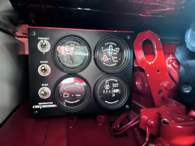 Slide: The Image of DeFever Pilothouse 2006 - 25