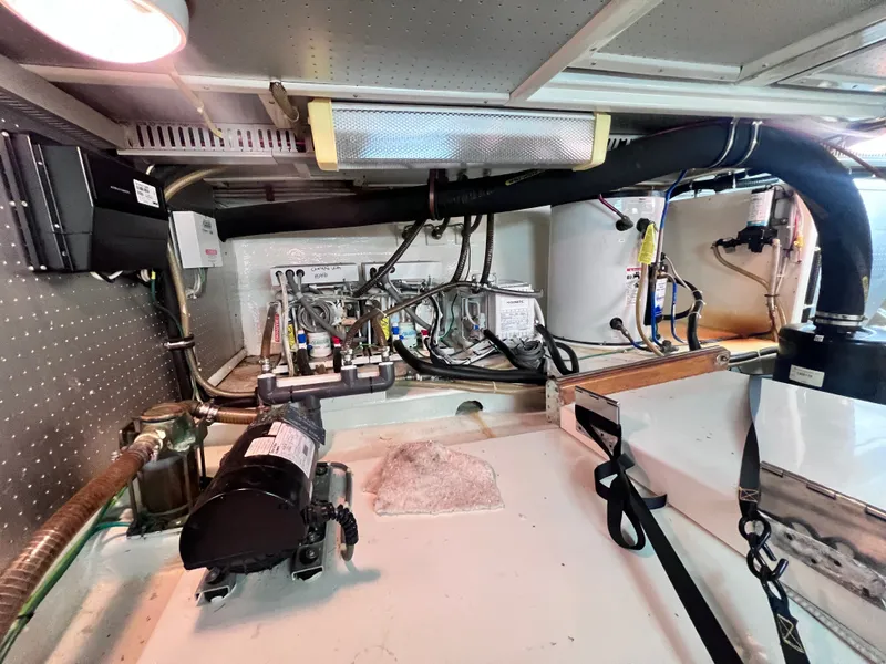 Slide: The Image of DeFever Pilothouse 2006 - 27