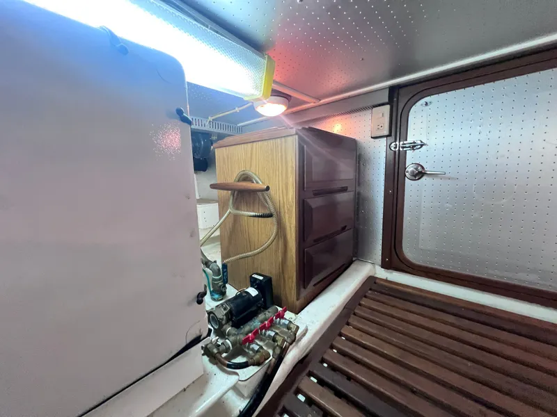 Slide: The Image of DeFever Pilothouse 2006 - 35