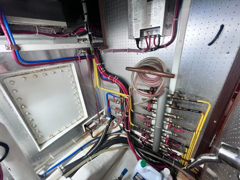 Slide: The Image of DeFever Pilothouse 2006 - 37