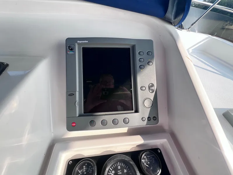 Slide: The Image of DeFever Pilothouse 2006 - 60