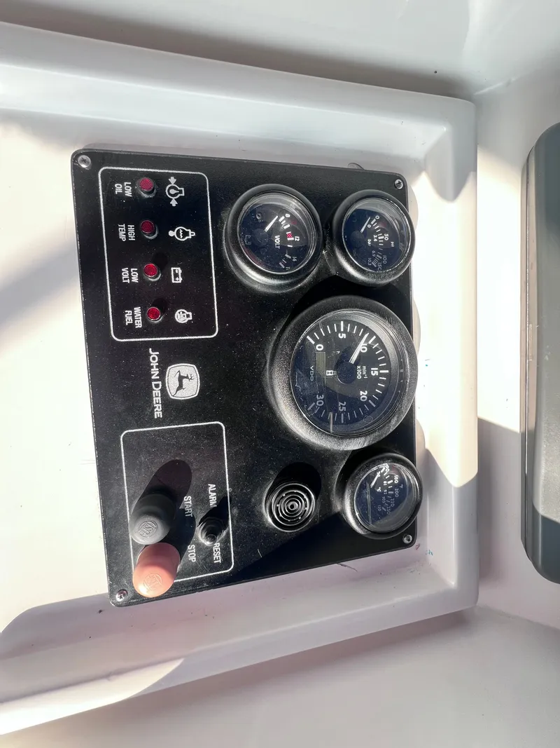 Slide: The Image of DeFever Pilothouse 2006 - 63