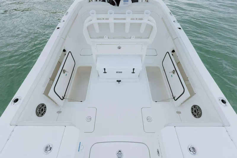 Slide: The Image of World Cat 235 TE 2026 - 52