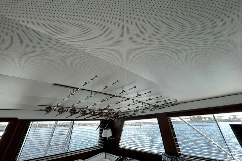 Slide: The Image of Hatteras 60 Convertible 1984 - 14