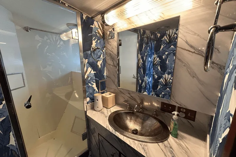 Slide: The Image of Hatteras 60 Convertible 1984 - 26