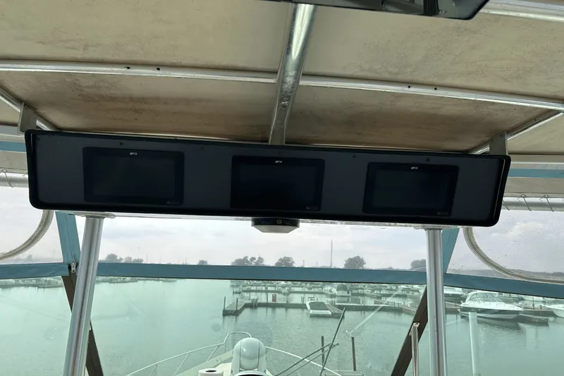 Slide: The Image of Hatteras 60 Convertible 1984 - 63