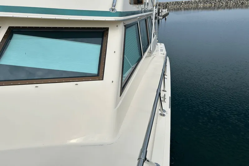 Slide: The Image of Hatteras 60 Convertible 1984 - 71