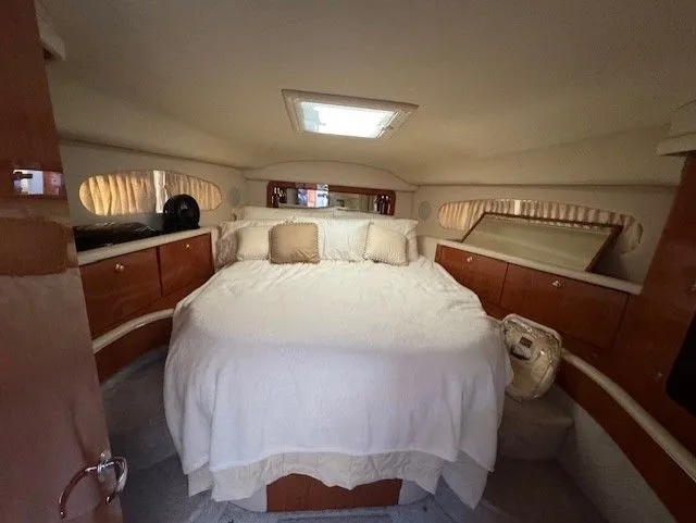 Slide: The Image of Sea Ray 420 Aft Cabin 1999 - 17