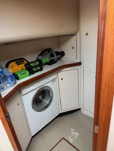 Slide: The Image of Sea Ray 420 Aft Cabin 1999 - 18