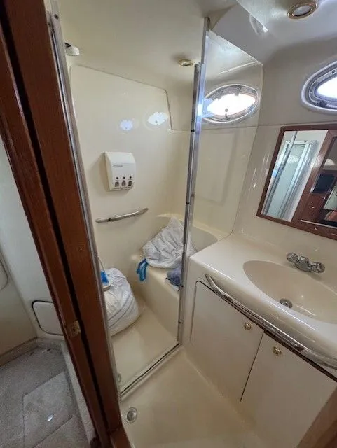 Slide: The Image of Sea Ray 420 Aft Cabin 1999 - 19