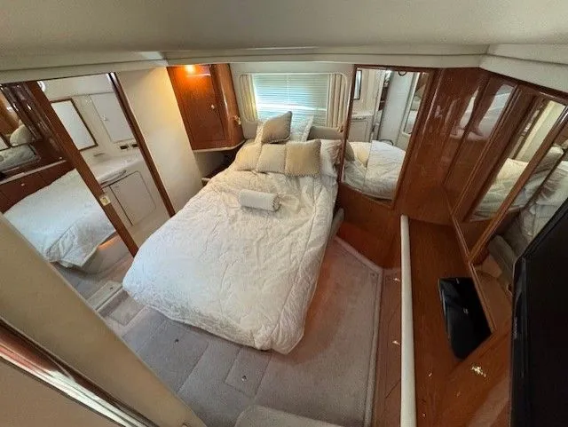 Slide: The Image of Sea Ray 420 Aft Cabin 1999 - 9