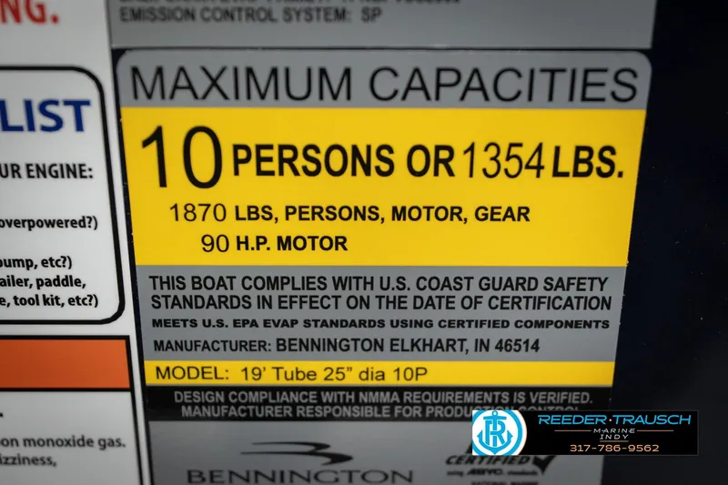 Slide: The Image of Maximum capacity label for Bennington 20 SFC 2026 boat, 10 persons or 1354 lbs. - 64