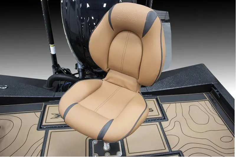 Slide: The Image of Luxurious tan seat on 2026 Xpress X21 Pro boat, featuring ergonomic design and premium materials. - 6