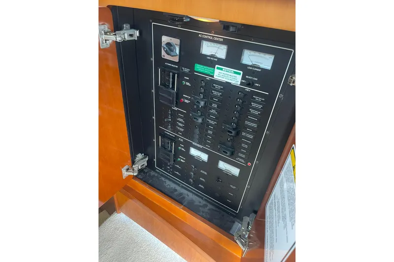 Slide: The Image of Simrad navigation display in 2004 Carver 570 Voyager Pilothouse interior. - 59