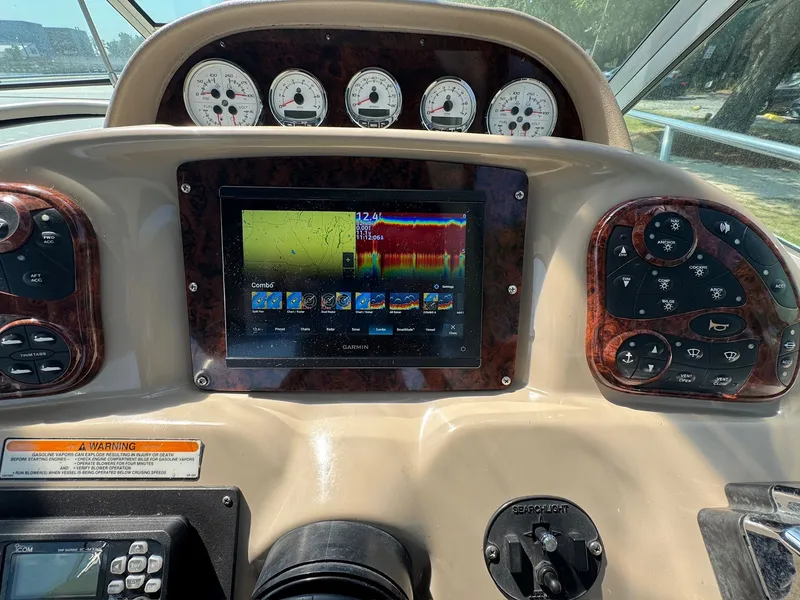 Slide: The Image of Sea Ray 300 Sundancer 2005 - 11