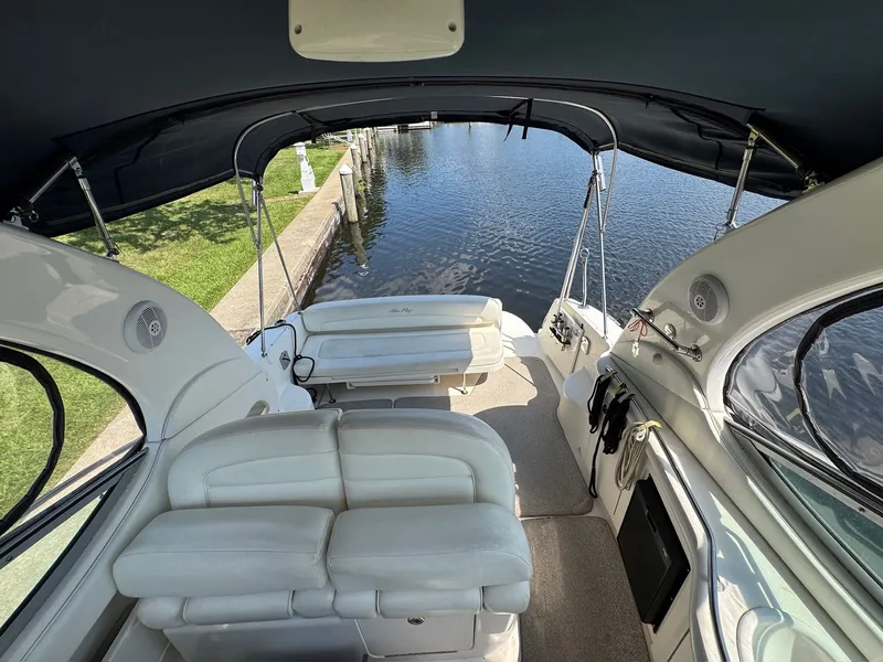 Slide: The Image of Sea Ray 300 Sundancer 2005 - 26