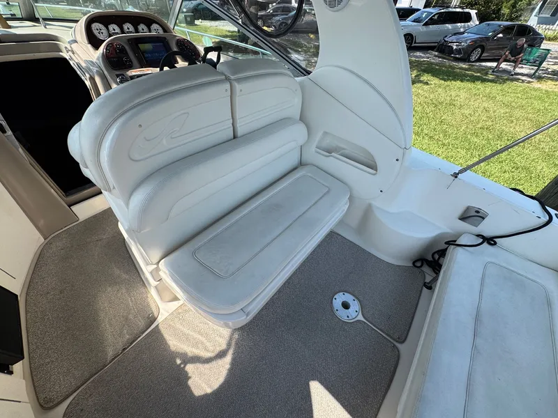 Slide: The Image of Sea Ray 300 Sundancer 2005 - 5