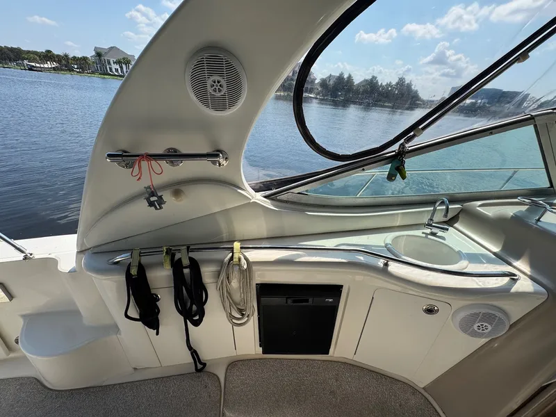 Slide: The Image of Sea Ray 300 Sundancer 2005 - 8