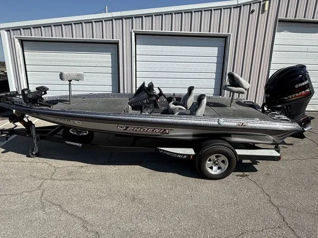 Slide: The Image of Phoenix Bass Boat 619 Pro 2012 - 1